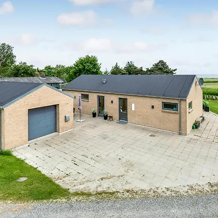 Kirkholm Strandby Kw Juelsminde X * Sonderby (Midtjylland)