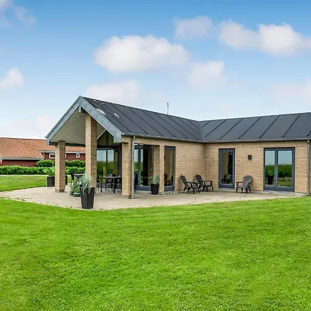 Semesterbostad Kirkholm Strandby Kw Juelsminde X *